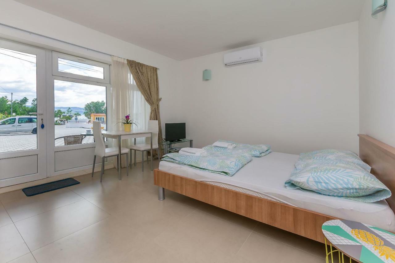 Apartments Villa Aquamarine Duće Exterior foto
