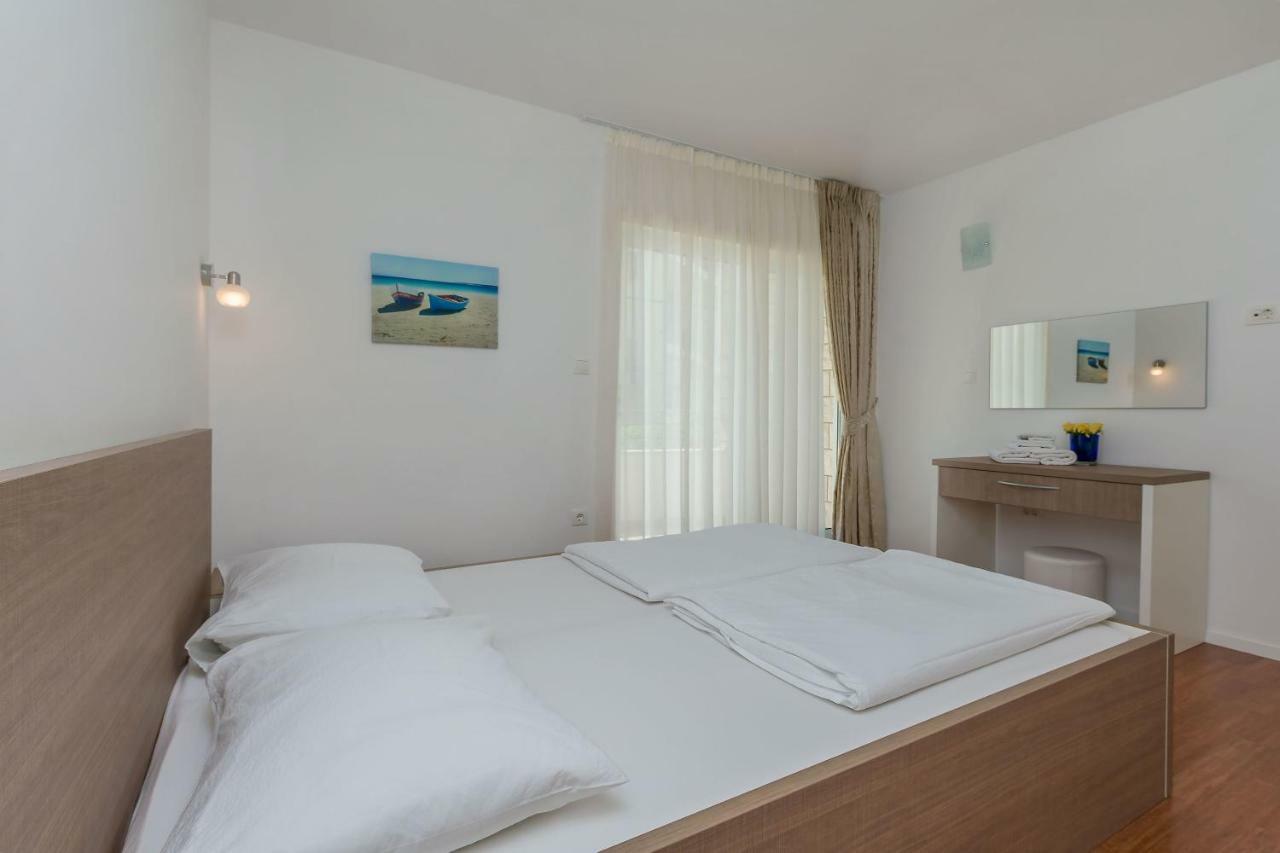 Apartments Villa Aquamarine Duće Exterior foto